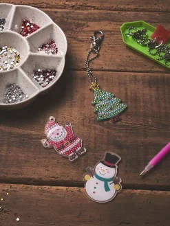 Søstrene Grene Diy-Kit^DIY Julenøgleringe Med Diamanter