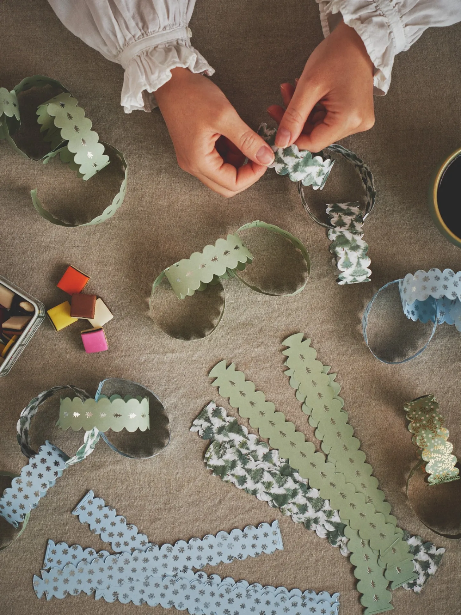 Søstrene Grene Julepynt|Dekoration^Guirlandestrimler I Papir