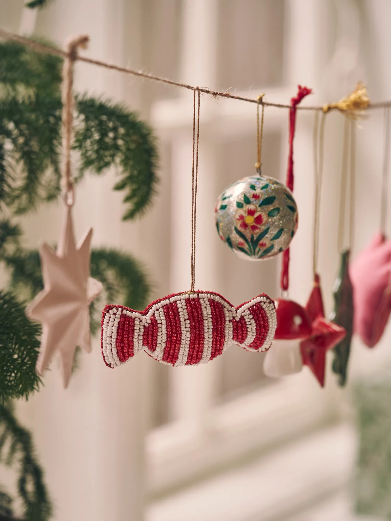 Søstrene Grene JuletræsPynt|Dekoration^Juleophæng Med Perlebesat Slik