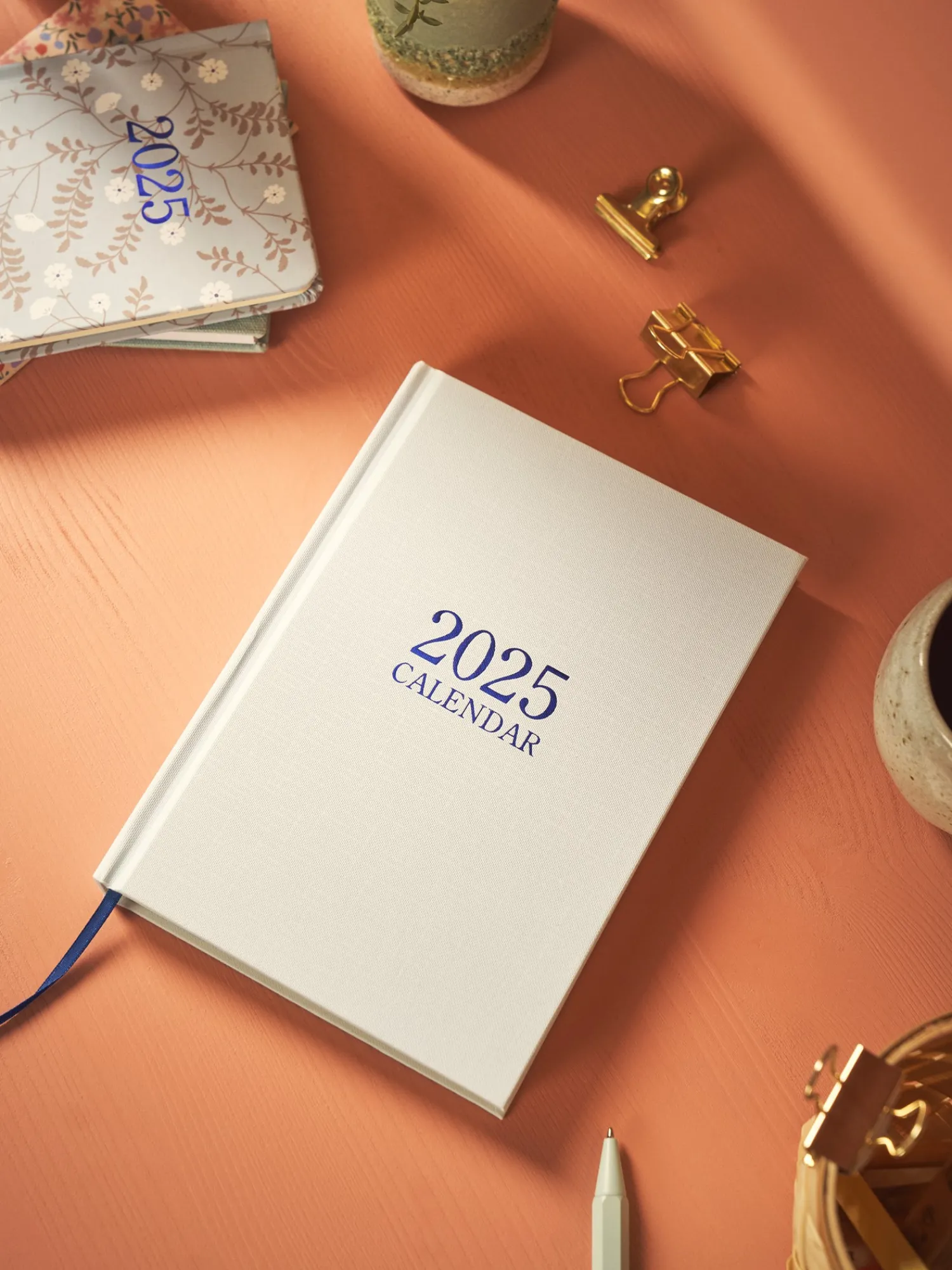 Søstrene Grene Papirvarer^Kalender 2025