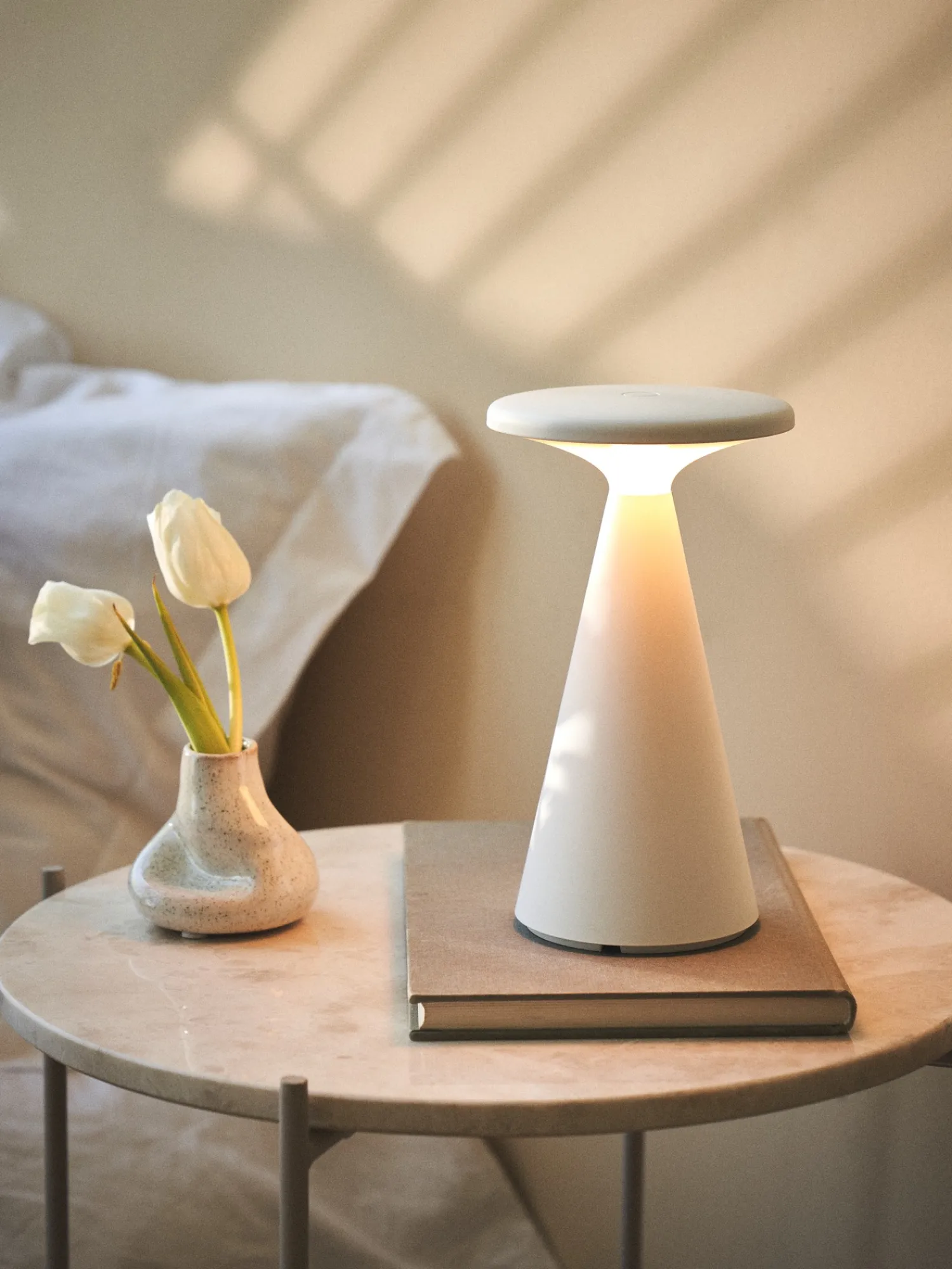 Søstrene Grene Lamper^LED-bordlampe