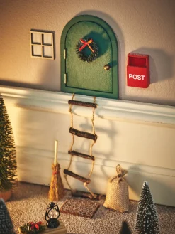 Søstrene Grene Julepynt|Nissedør Og Tilbehør^Mini Sæt Til Julenisse