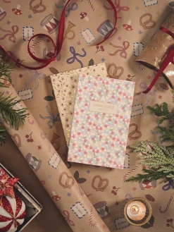 Søstrene Grene Papirvarer^Notesbog 17 X 11