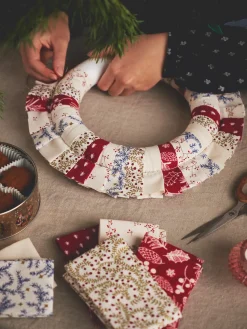 Søstrene Grene Jule­Indpakning|Tekstiler^Patchworkstof