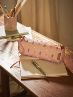 Søstrene Grene Tasker^Penalhus