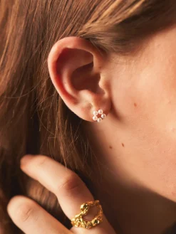 Søstrene Grene Øreringe^Phine Pearl Flower-øreringe