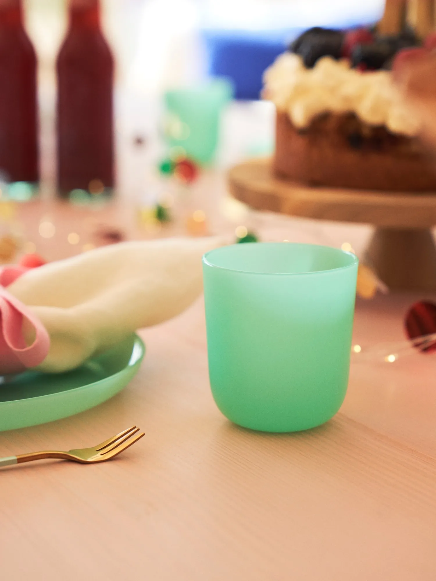 Søstrene Grene BordDækning^Plastikkrus Til Flergangsbrug Til Børn