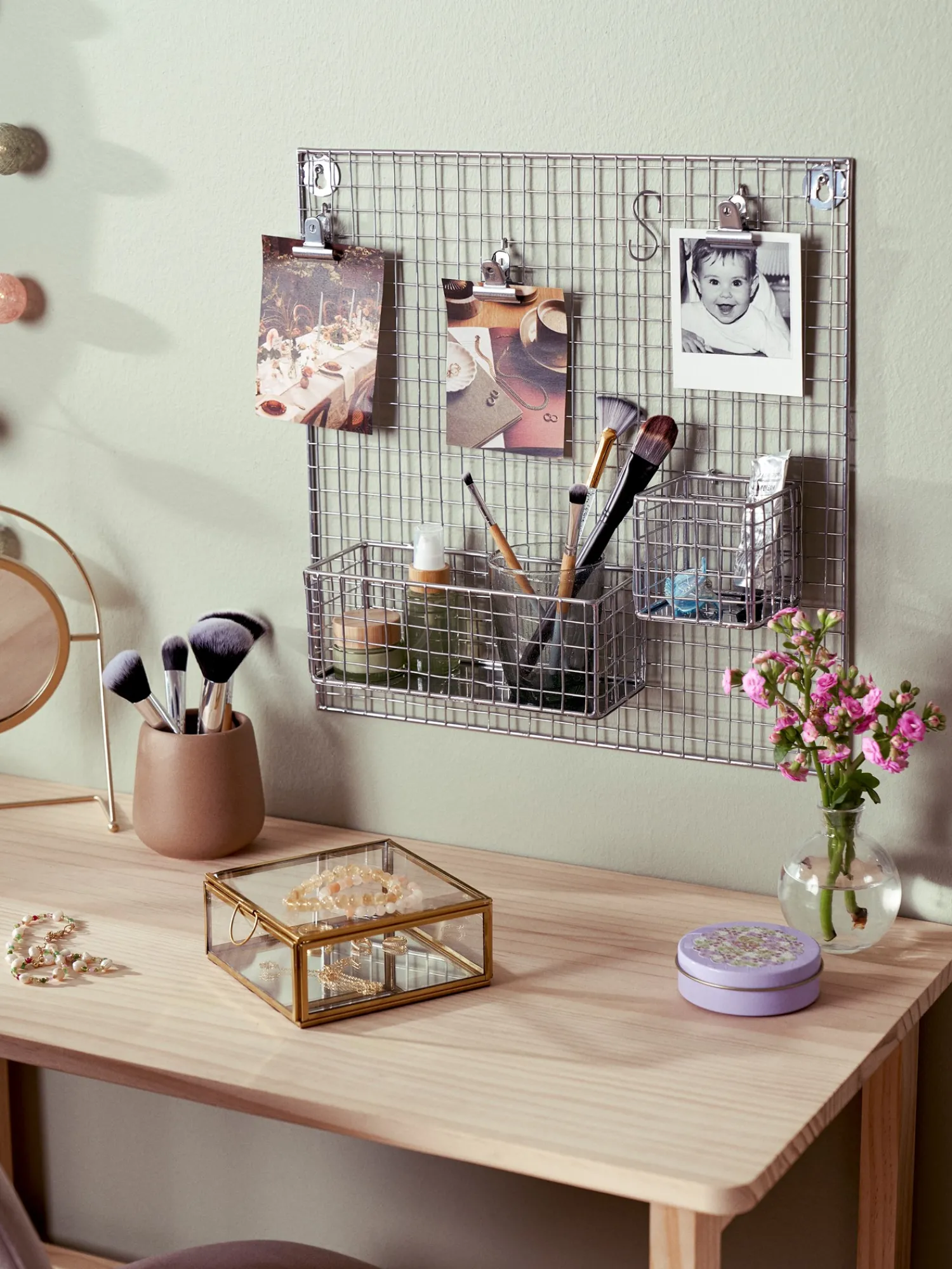 Søstrene Grene Hylder^Trådhylde