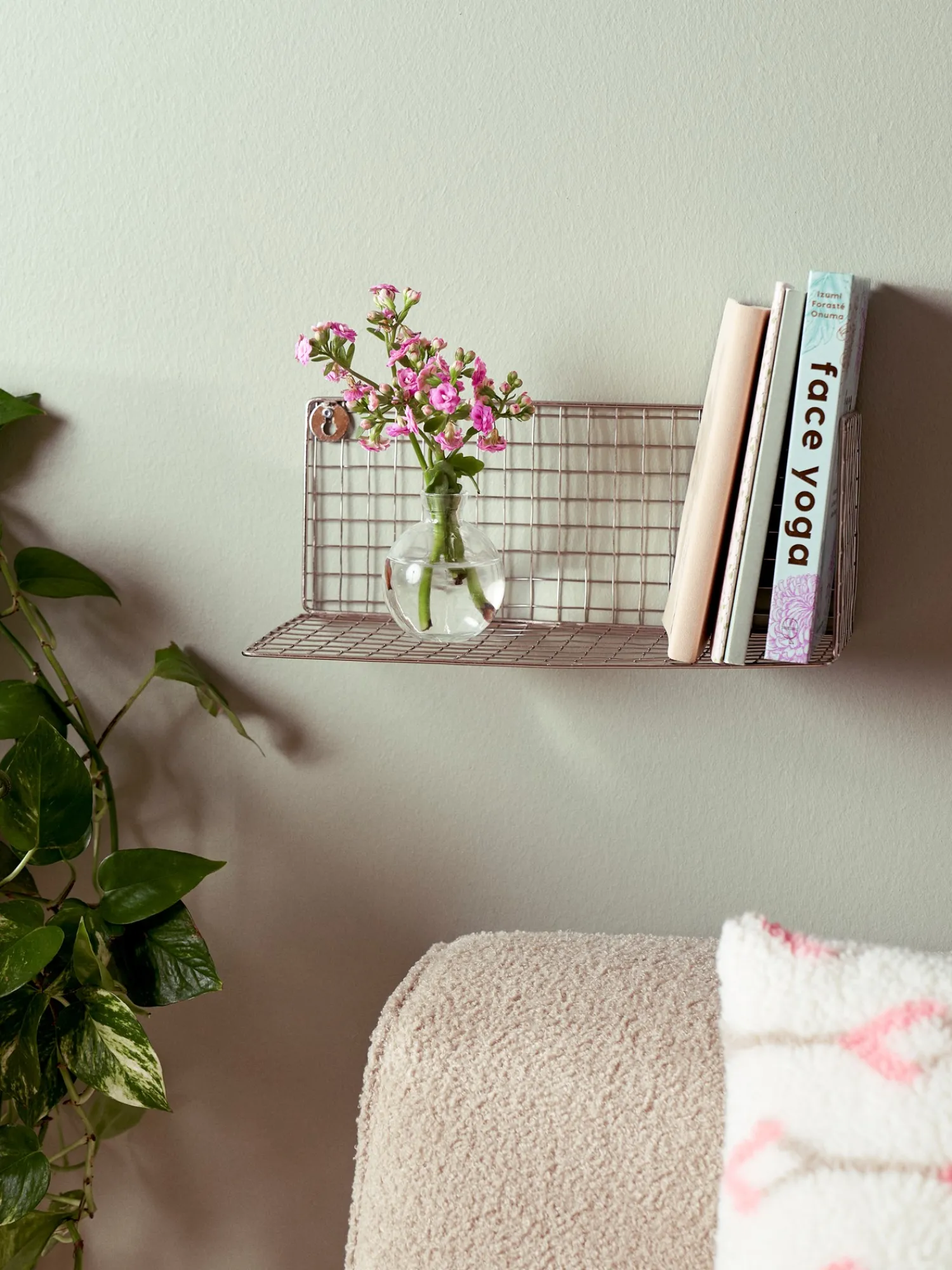 Søstrene Grene Hylder^Trådhylde