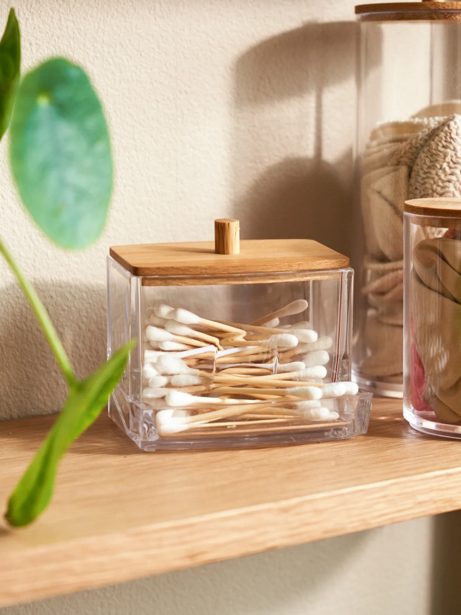 Søstrene Grene På Farten^Vatpinde Af Bambus